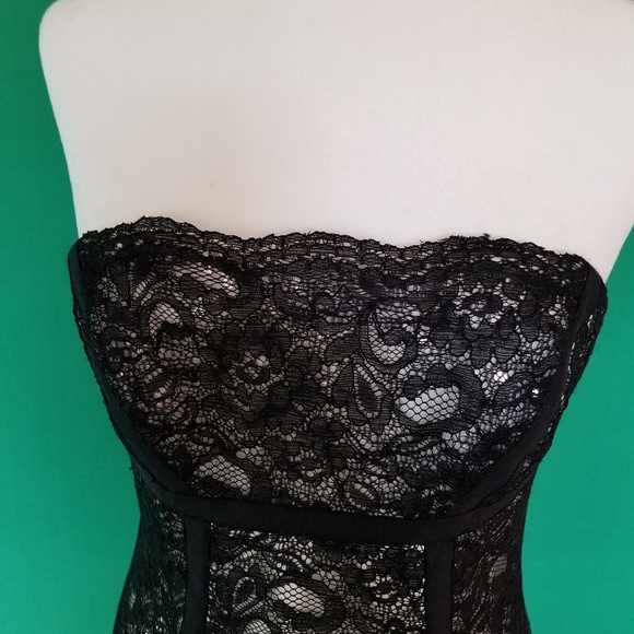 Beautiful VInt.Angel Sanchez Strapless Lace  Dress - Picture 4 of 5